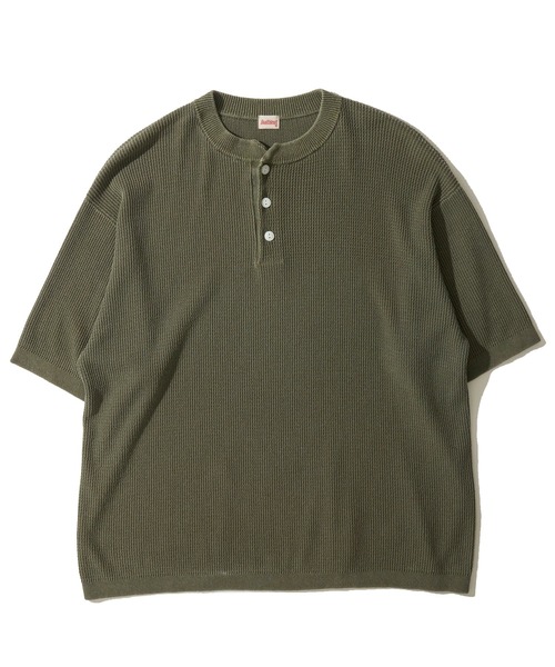 Healthknit(ヘルスニット)の「【Healthknit】Henleyneck S/S Knit / ヘンリーネック ニットTシャツ(Tシャツ/カットソー・メンズ・オリーブ/アイボリー/ブラック・MEDIUM/X-LARGE/LARGE)」の8枚目の写真
