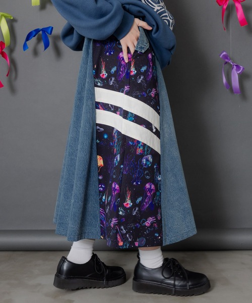 ScoLar（スカラー）の「153775：クラゲ柄ナイロン×デニムスカート（デニムスカート・レディース・ネイビー/ブラック・M）」の5枚目の写真
