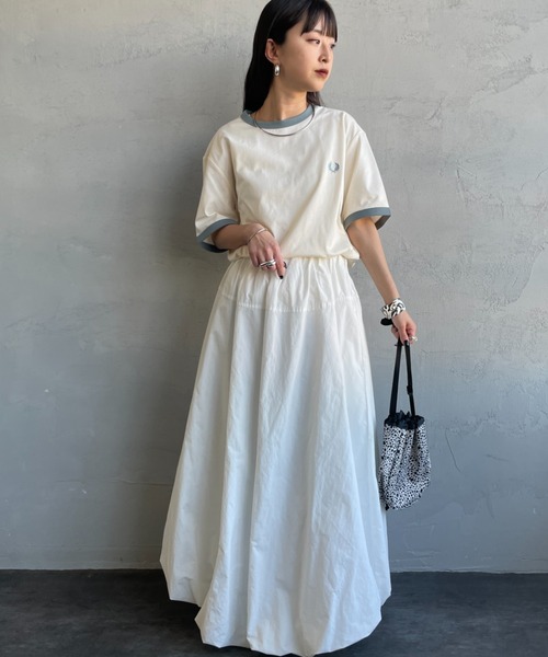 FRED PERRY（フレッドペリー）の「[FRED PERRY/フレッドペリー] 別注 ワンポイントロゴ刺繍 リンガーTシャツ（Tシャツ/カットソー・レディース・キャメル/オートミール/キナリ/ブラック・XS/XL/L/M/S）」の5枚目の写真