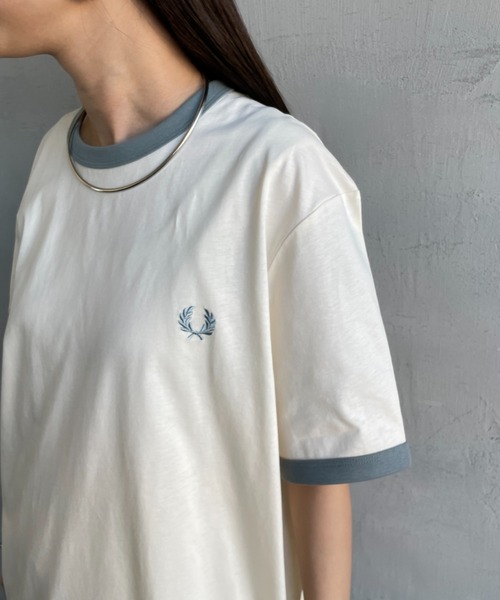 FRED PERRY（フレッドペリー）の「[FRED PERRY/フレッドペリー] 別注 ワンポイントロゴ刺繍 リンガーTシャツ（Tシャツ/カットソー・レディース・キャメル/オートミール/キナリ/ブラック・XS/XL/L/M/S）」の17枚目の写真