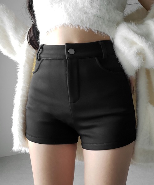 me+em select(ミームセレクト)の「【 2color /4size 】裏起毛ハイウエストタイトスパンショートパンツ / urakimo high waist tight span short pants(その他パンツ・レディース・ブラック/ホワイト・SMALL/MEDIUM/LARGE/X-LARGE)」の5枚目の写真