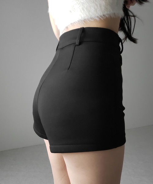 me+em select(ミームセレクト)の「【 2color /4size 】裏起毛ハイウエストタイトスパンショートパンツ / urakimo high waist tight span short pants(その他パンツ・レディース・ブラック/ホワイト・SMALL/MEDIUM/LARGE/X-LARGE)」の10枚目の写真