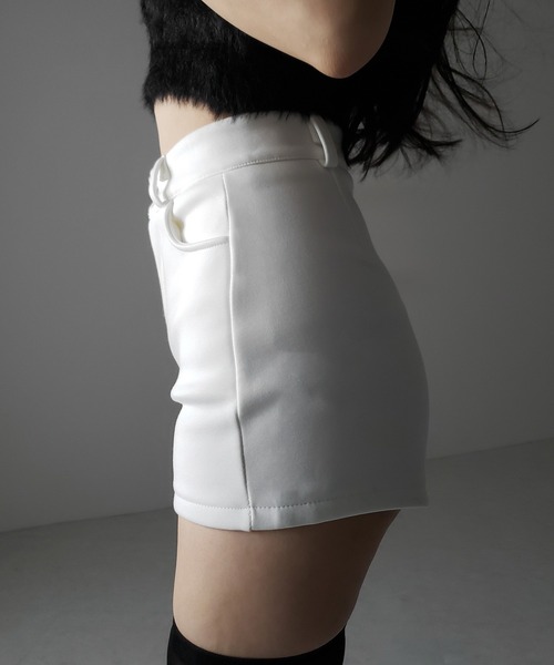 me+em select(ミームセレクト)の「【 2color /4size 】裏起毛ハイウエストタイトスパンショートパンツ / urakimo high waist tight span short pants(その他パンツ・レディース・ブラック/ホワイト・SMALL/MEDIUM/LARGE/X-LARGE)」の21枚目の写真