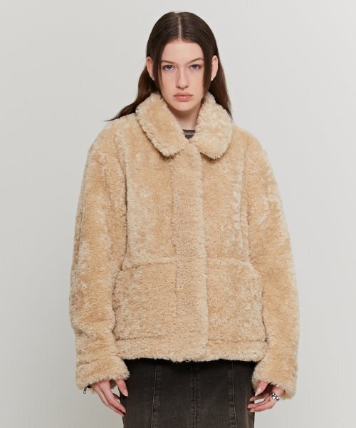 Spread Collar Shearling Jacket - Ivory（ムートンコート）｜ANDROS