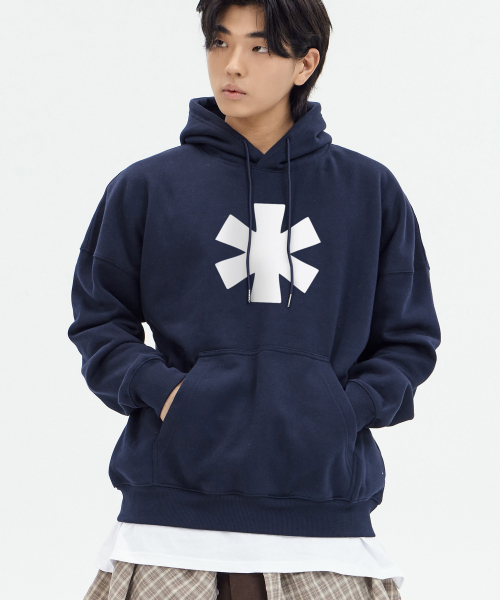 BY.L(バイエル)の「エステリスクス ビッグロゴ フードパーカー ネイビー(パーカー・メンズ・その他・XXL/L/XL/M)」の3枚目の写真