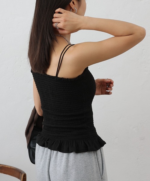 COLONY 2139(コロニートゥーワンスリーナイン)の「カップ付シャーリングキャミソール(キャミソール・レディース・ブラック/オフホワイト・FREE)」の16枚目の写真