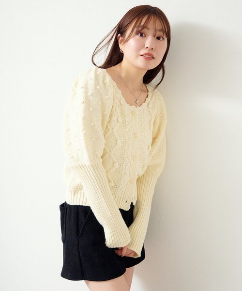 Kastane（カスタネ）の「*ポンポンニットカーディガン（カーディガン/ボレロ・レディース・アイボリー/グレー・FREE）」の18枚目の写真