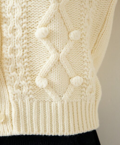 Kastane（カスタネ）の「*ポンポンニットカーディガン（カーディガン/ボレロ・レディース・アイボリー/グレー・FREE）」の12枚目の写真