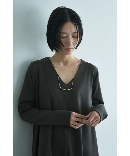 marjour（マージュール）の「NUANCE BAR SLIDER NECKLACE（ネックレス・レディース・シルバー/ゴールド・FREE）」の15枚目の写真