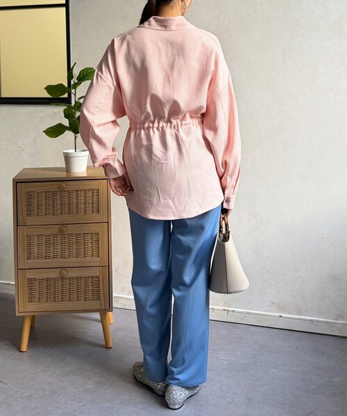 Chez toi（シェトワ）の「ストライプウエスト絞りシャツ（シャツ/ブラウス・レディース・グレー/サックスブルー/レッド・FREE）」の6枚目の写真