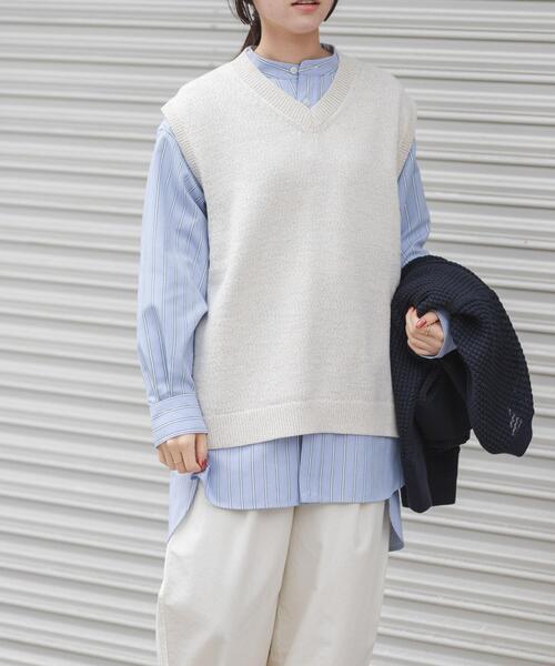 FORK&SPOON（フォークアンドスプーン）の「FORK&SPOON　テープヤーンVネックニットベスト（ベスト・レディース・アイボリー/ネイビー・1）」の11枚目の写真