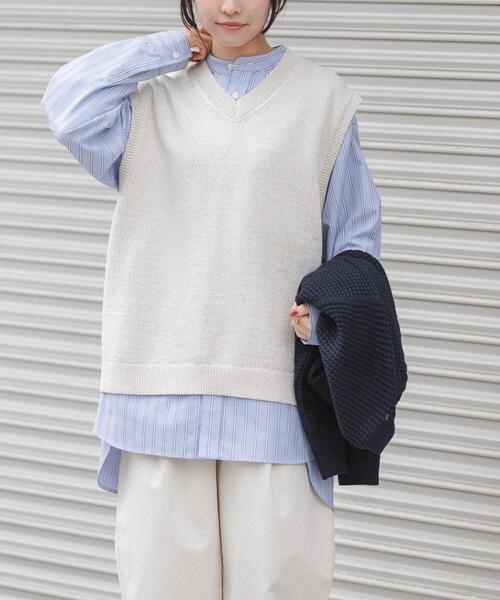 FORK&SPOON（フォークアンドスプーン）の「FORK&SPOON　テープヤーンVネックニットベスト（ベスト・レディース・アイボリー/ネイビー・1）」の12枚目の写真