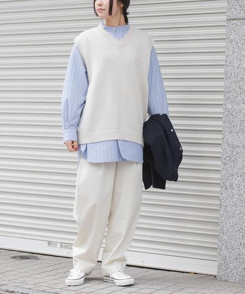 FORK&SPOON（フォークアンドスプーン）の「FORK&SPOON　テープヤーンVネックニットベスト（ベスト・レディース・アイボリー/ネイビー・1）」の17枚目の写真