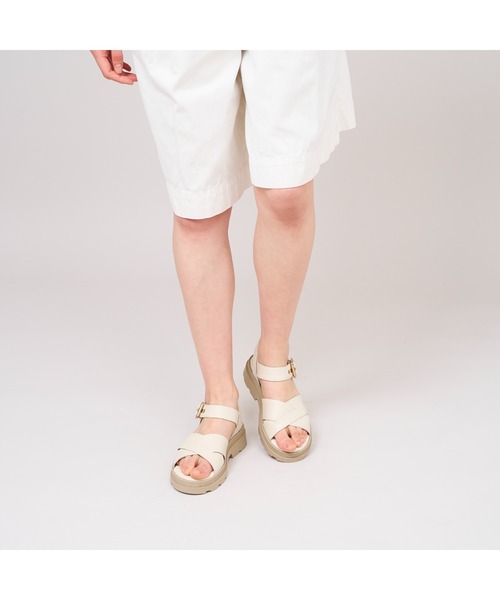 Clarks(クラークス)の「Orinoco3 Cross / オリノコ3クロス (クリームレザー)(サンダル・レディース・ホワイト・UK3/UK3.5/UK4/UK4.5/UK5/UK6/UK5.5)」の14枚目の写真