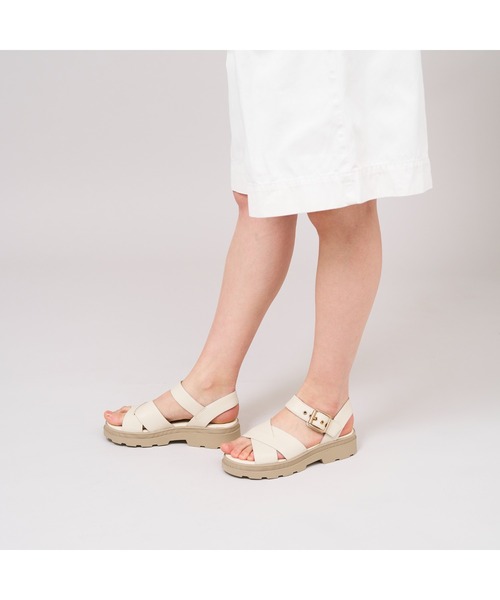 Clarks(クラークス)の「Orinoco3 Cross / オリノコ3クロス (クリームレザー)(サンダル・レディース・ホワイト・UK3/UK3.5/UK4/UK4.5/UK5/UK6/UK5.5)」の15枚目の写真