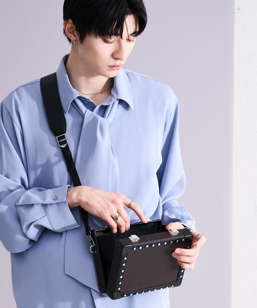 Ellno Loset（エルノロゼット）の「ボックススタッズショルダーバッグ（ショルダーバッグ・メンズ・ブラウン/ブラック・FREE）」の12枚目の写真