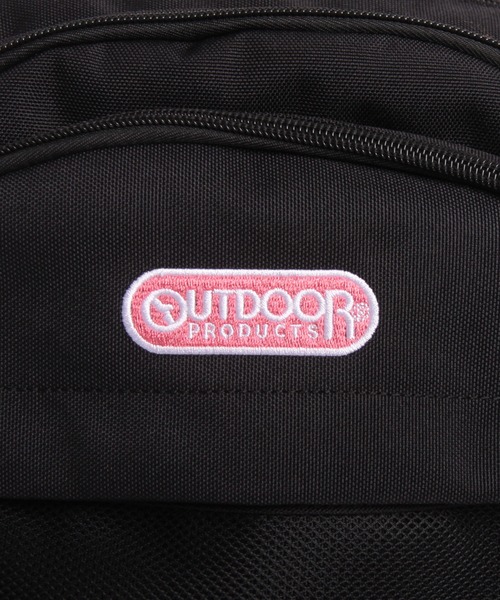 OUTDOOR PRODUCTS（アウトドアプロダクツ）の「軽量 大容量バックパック 32L（バックパック/リュック・レディース・ブラック×ホワイト/ピンク/ブルー/ブラック・FREE）」の12枚目の写真