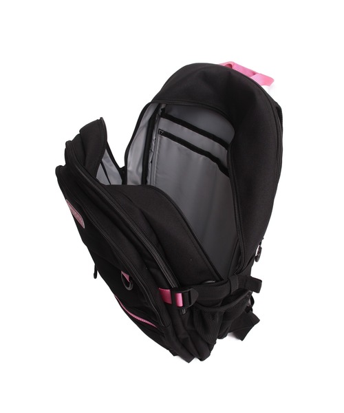 OUTDOOR PRODUCTS（アウトドアプロダクツ）の「軽量 大容量バックパック 32L（バックパック/リュック・レディース・ブラック×ホワイト/ピンク/ブルー/ブラック・FREE）」の18枚目の写真