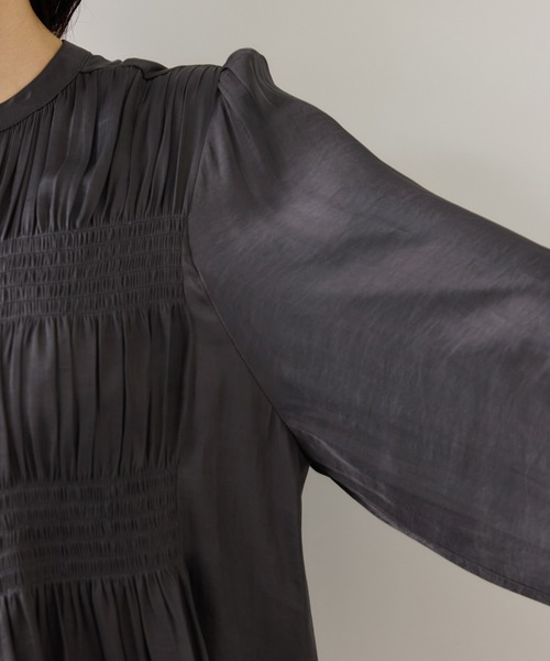 VIS(ビス)の「エアリーサテンシャーリングブラウス/イージーケア(シャツ/ブラウス・レディース・チャコールグレー/キナリ/ピンク・FREE)」の13枚目の写真