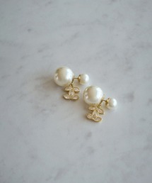 Leja（レジャ）の「【LEJA】ダブルパールリーフビジューバックキャッチピアス結婚式 パーティー 成人式 二次会 同窓会 お呼ばれ オケージョン 20代 30代（ピアス（両耳用））」