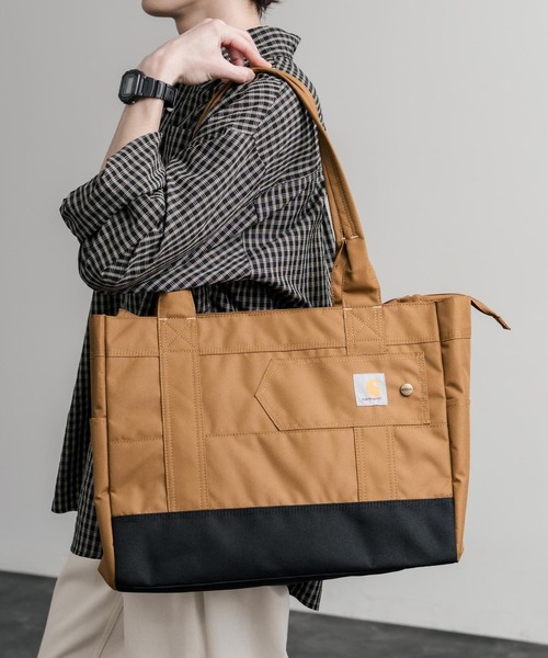 Carhartt（カーハート）の「Carhartt カーハート Horizontal Zip Tote/ホリゾンタルジップ横型トートバッグ（トートバッグ・メンズ・ブラウン/ブラック・FREE）」の2枚目の写真