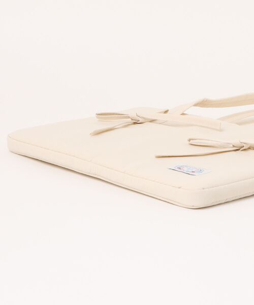 aimoha（アイモハ）の「【aimoha HOME】仕事も私服も　やさしくつなぐPCバッグ（PC・タブレットケース・レディース・オフホワイト・FREE）」の10枚目の写真