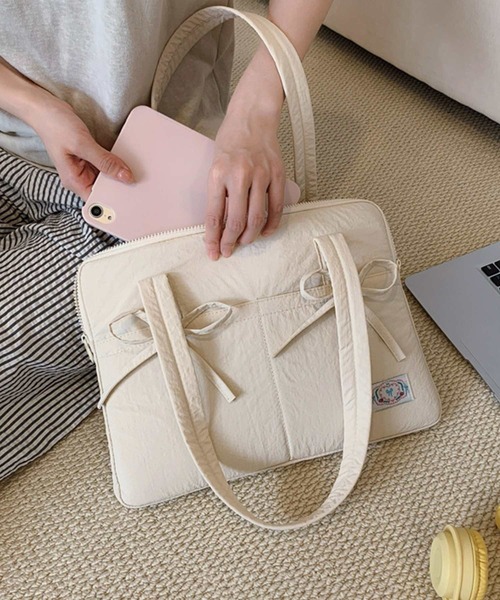 aimoha（アイモハ）の「【aimoha HOME】仕事も私服も　やさしくつなぐPCバッグ（PC・タブレットケース・レディース・オフホワイト・FREE）」の7枚目の写真