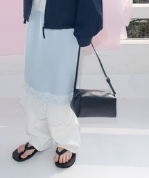 LEVAR（レバー）の「Classic Box Shoulder Bag - Blueberry Navy（ショルダーバッグ）」