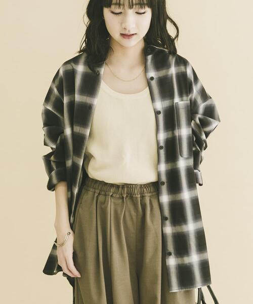 ITEMS URBANRESEARCH（アイテムズ アーバンリサーチ）の「オーバーサイズチェックシャツ（シャツ/ブラウス・レディース・ブラック/ベージュ/オレンジ・FREE）」の5枚目の写真