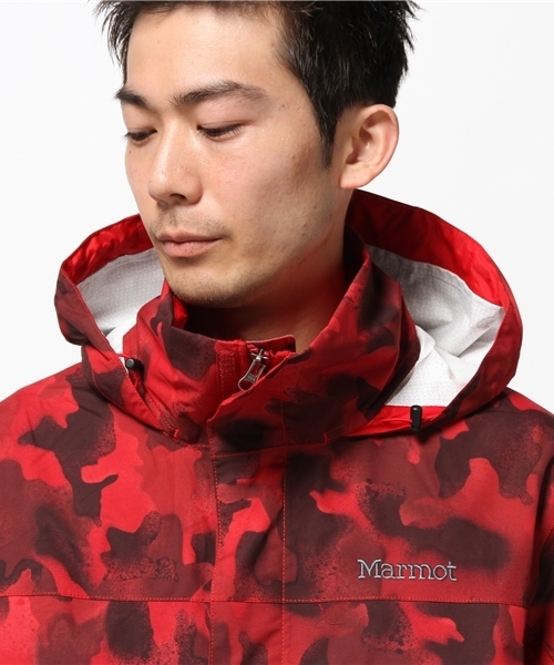 MARMOT（マーモット）の「ナノプロ　グリーンポイントジャケット(nano pro Green Point Jacket)（マウンテンパーカー・メンズ・ブルー/レッド/ブラック・MEDIUM/LARGE/X-LARGE/SMALL）」の7枚目の写真