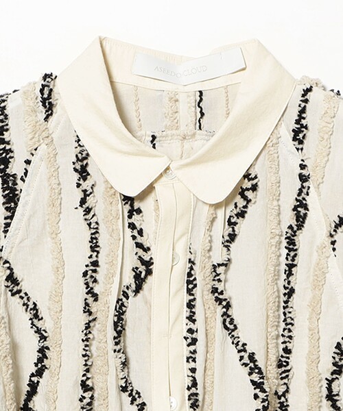 ASEEDONCLOUD（アシードンクラウド）の「ASEEDONCLOUD / market shirt coat（ワンピース・レディース・オフホワイト・SMALL）」の3枚目の写真