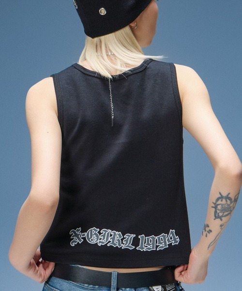 X-girl(エックスガール)の「METAL NAME LOGO TANK TOP(タンクトップ・レディース・ブラック/ホワイト/ブラウン・ONE SIZE)」の7枚目の写真