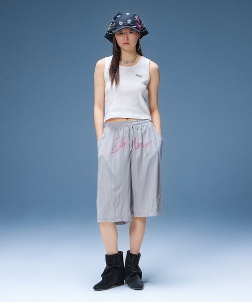 X-girl(エックスガール)の「METAL NAME LOGO TANK TOP(タンクトップ・レディース・ブラック/ホワイト/ブラウン・ONE SIZE)」の13枚目の写真