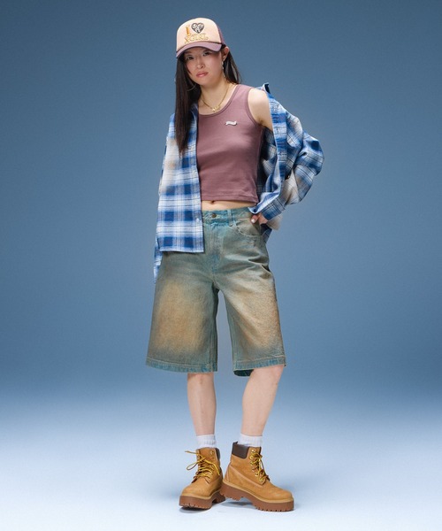 X-girl(エックスガール)の「METAL NAME LOGO TANK TOP(タンクトップ・レディース・ブラック/ホワイト/ブラウン・ONE SIZE)」の6枚目の写真