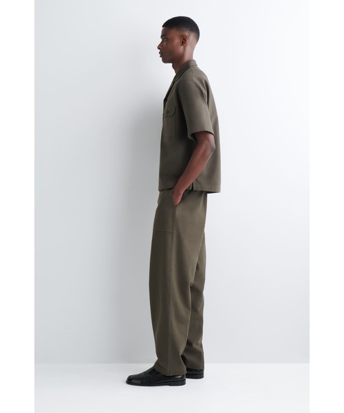 COS(コス)の「コットンユーティリティシャツ(シャツ/ブラウス・メンズ・ブラウン/ホワイト系・XS/XL/L/M/S)」の9枚目の写真