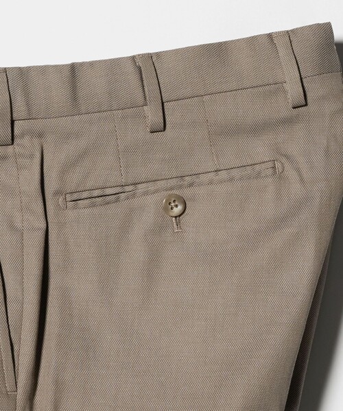 UNITED ARROWS（ユナイテッドアローズ）の「クールモーション ドビー サイドエクステンド ノープリーツスラックス COMFORT EASY‐MODEL　接触冷感　吸水速乾　ヨコストレッチ（スラックス・メンズ・ネイビー/ベージュ/ダークグレー・50/48/46/44）」の7枚目の写真