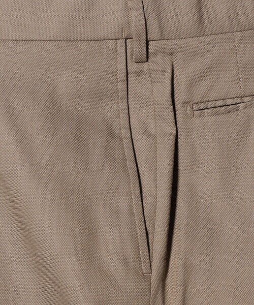 UNITED ARROWS(ユナイテッドアローズ)の「クールモーション ドビー サイドエクステンド ノープリーツスラックス COMFORT EASY‐MODEL 接触冷感 吸水速乾 ヨコストレッチ(スラックス・メンズ・ネイビー/ベージュ/ダークグレー・50/48/46/44)」の21枚目の写真