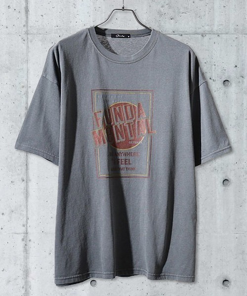 SHISKY（シスキー）の「ピグメント オーバーサイズTシャツ（Tシャツ/カットソー・メンズ・グレー系その他3/グレー系その他2/その他1/グレー系その他5/グレー系その他4/その他3/その他2/グレー系その他6/チャコールグレー/その他/グレー系その他/グレー系その他7・M/XL/L）」の3枚目の写真