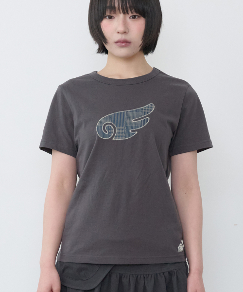 BAUF（バウフ）の「B エンジェル スリムフィット Tシャツ [チャコール]（Tシャツ/カットソー・レディース・その他・FREE）」の2枚目の写真
