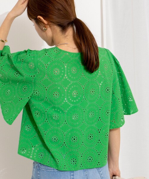 NOLLEY’S（ノーリーズ）の「《セットアップ対応》ウォッシャブルフレアスリーブレースブラウス（シャツ/ブラウス・レディース・グリーン/ホワイト・38）」の17枚目の写真