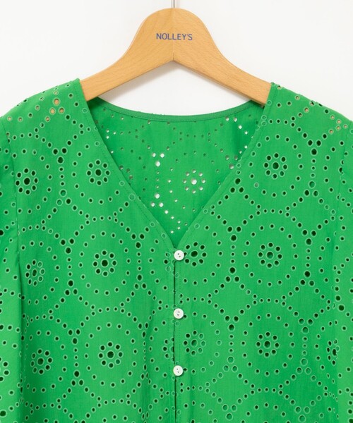 NOLLEY’S（ノーリーズ）の「《セットアップ対応》ウォッシャブルフレアスリーブレースブラウス（シャツ/ブラウス・レディース・グリーン/ホワイト・38）」の21枚目の写真
