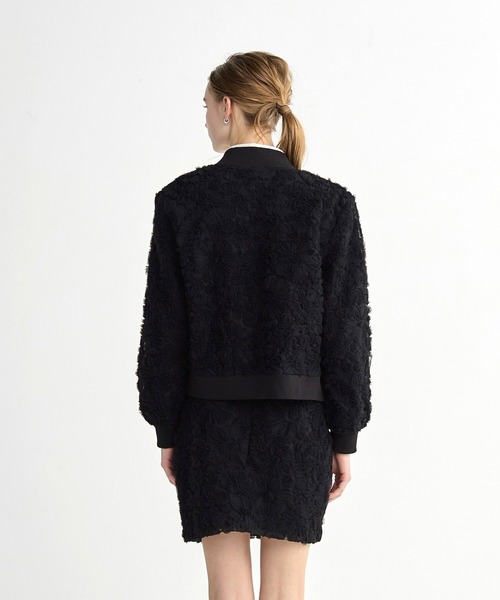 BIRTHDAY BASH(バースデイバッシュ)の「TINA FLOWER FRONT ZIP BLOUSON(ブルゾン・レディース・アイボリー/ブラック・SMALL/MEDIUM)」の7枚目の写真