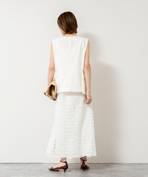 NOLLEY’S Sophi（ノーリーズソフィ）の「ウォッシャブルクロッシェレースキャミワンピース（ワンピース・レディース・ホワイト/ダークブラウン・38）」の11枚目の写真