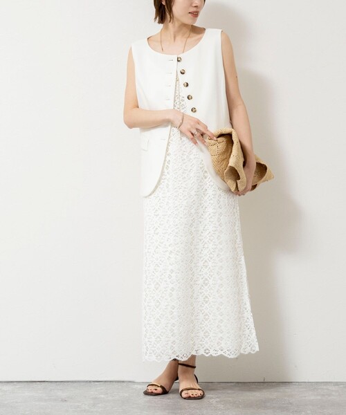 NOLLEY’S Sophi（ノーリーズソフィ）の「ウォッシャブルクロッシェレースキャミワンピース（ワンピース・レディース・ホワイト/ダークブラウン・38）」の13枚目の写真