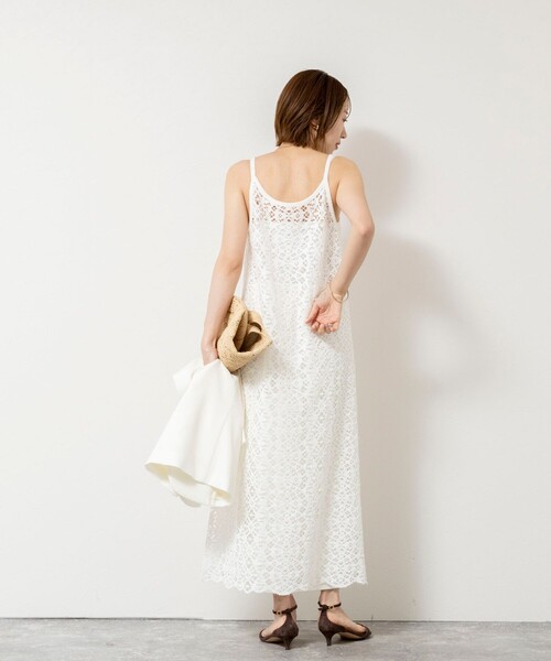 NOLLEY’S Sophi（ノーリーズソフィ）の「ウォッシャブルクロッシェレースキャミワンピース（ワンピース・レディース・ホワイト/ダークブラウン・38）」の17枚目の写真