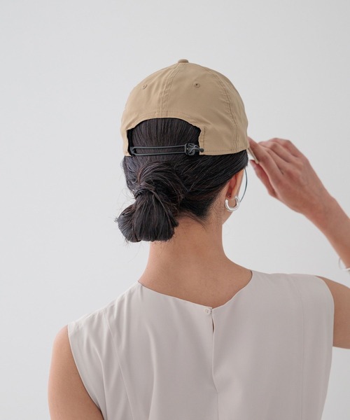 NEW ERA(ニューエラ)の「【HEREIAM】NEW ERA(ニューエラ)/930DC TECH ST(キャップ・レディース・ブラック/カーキ・MEDIUM)」の5枚目の写真