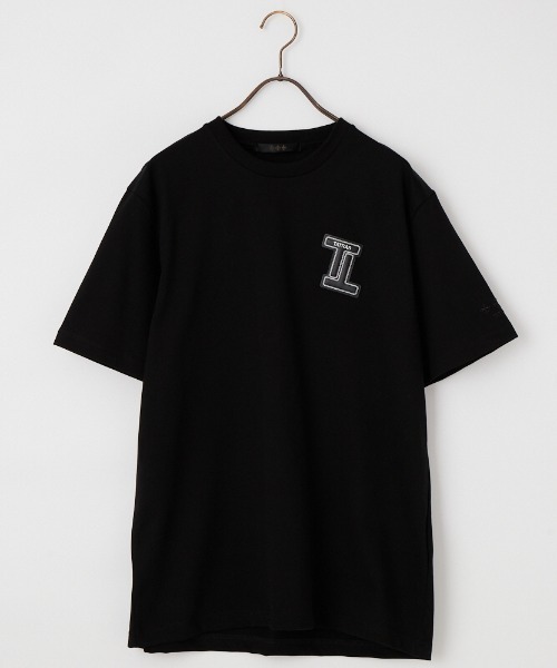 TATRAS（タトラス）の「[TATRAS/タトラス] CEFEO フェイクレザーワッペンロゴ ショートスリーブTシャツ（Tシャツ/カットソー・レディース・アイボリー/ブラック・1/2）」の2枚目の写真