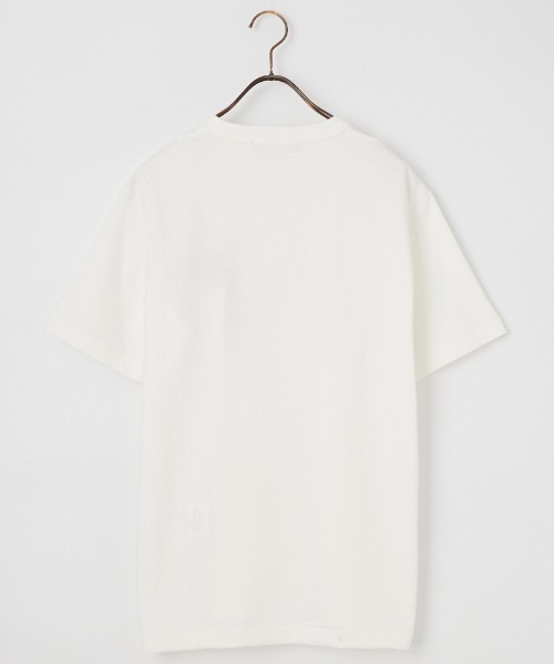 TATRAS（タトラス）の「[TATRAS/タトラス] CEFEO フェイクレザーワッペンロゴ ショートスリーブTシャツ（Tシャツ/カットソー・レディース・アイボリー/ブラック・1/2）」の14枚目の写真