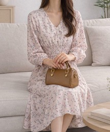 上品でさわやかな小花柄 小花柄シャーリングロングワンピース