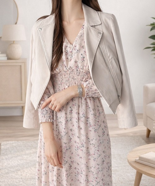 Amulet(アミュレット)の「上品でさわやかな小花柄 小花柄シャーリングロングワンピース(ワンピース・レディース・ブルー/イエロー/ピンク・L/M/S)」の15枚目の写真